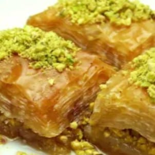 Baklava 4 Pieces.